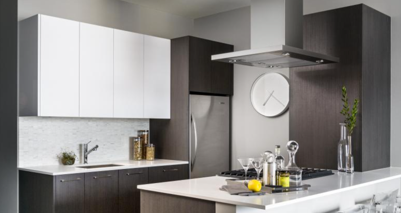 145 E Lake St - Photo 3 of 10