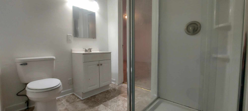 2230 Dickinson Ave - Photo 7 of 12