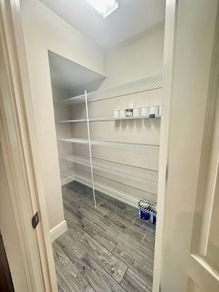 15530 Honeybell Dr - Photo 7 of 36