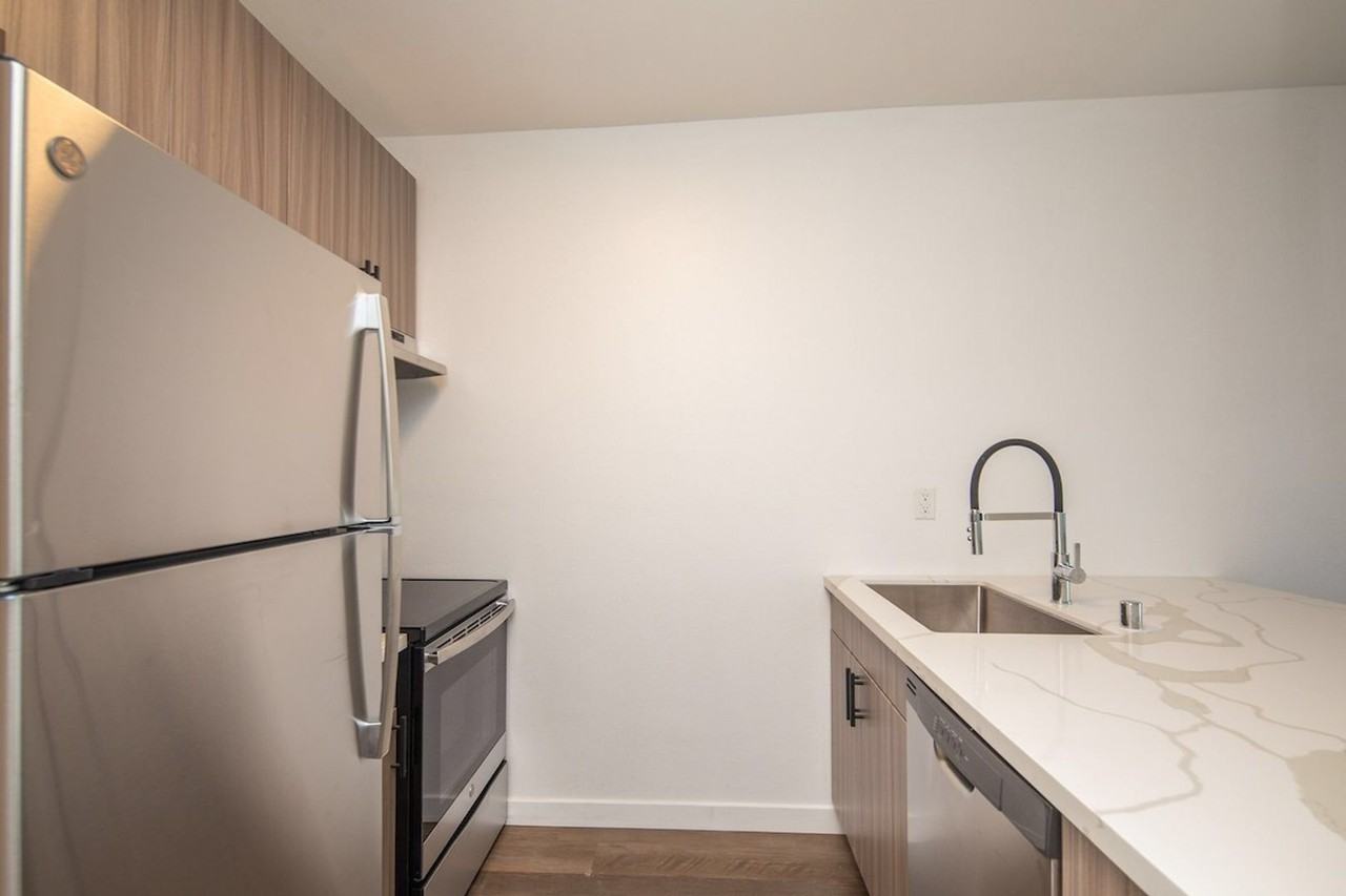 Beautiful Barracuda building in Hillcrest! - Photo 6 of 47