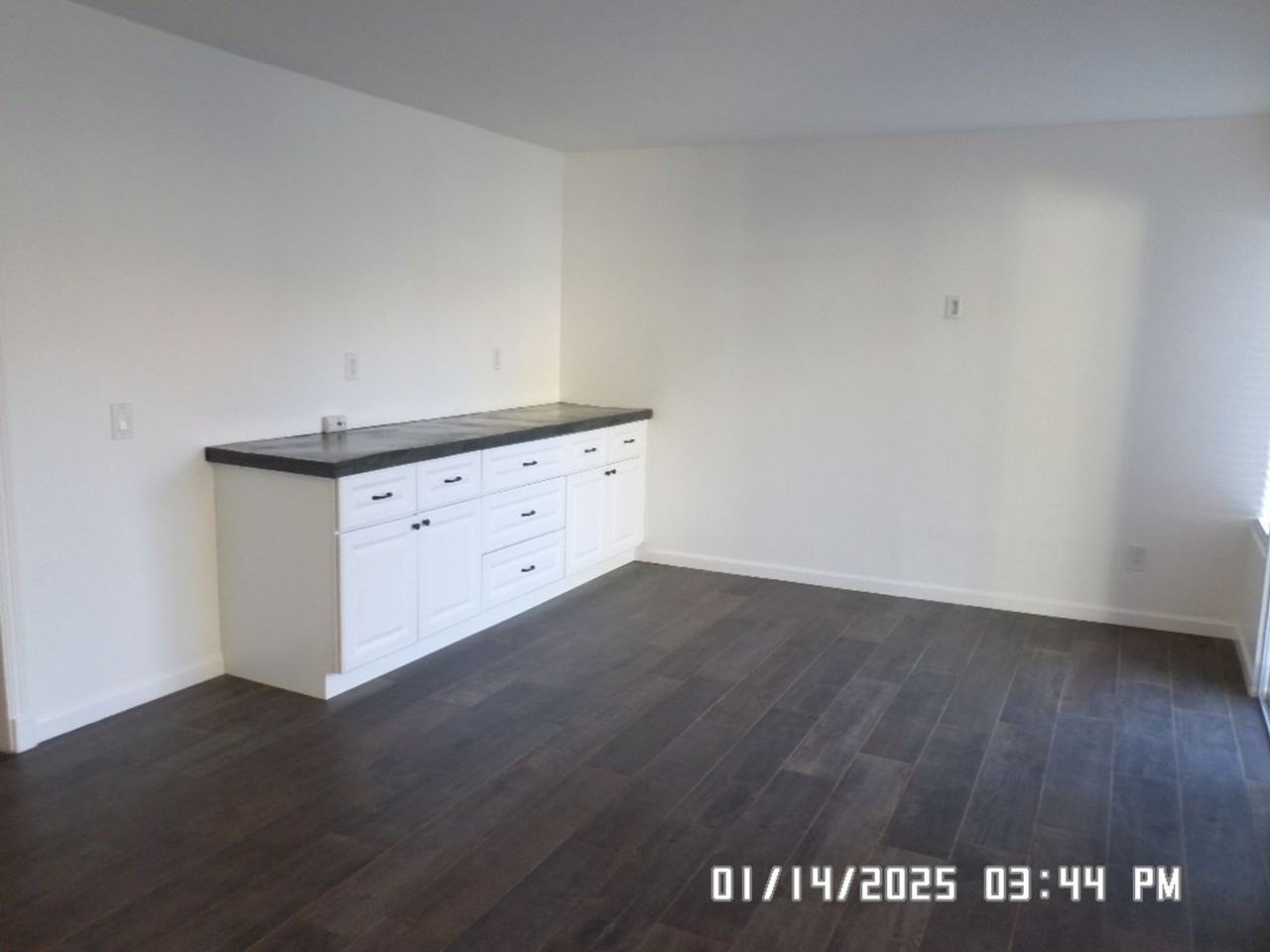 2149 Bluewater Ln - Photo 6 of 21