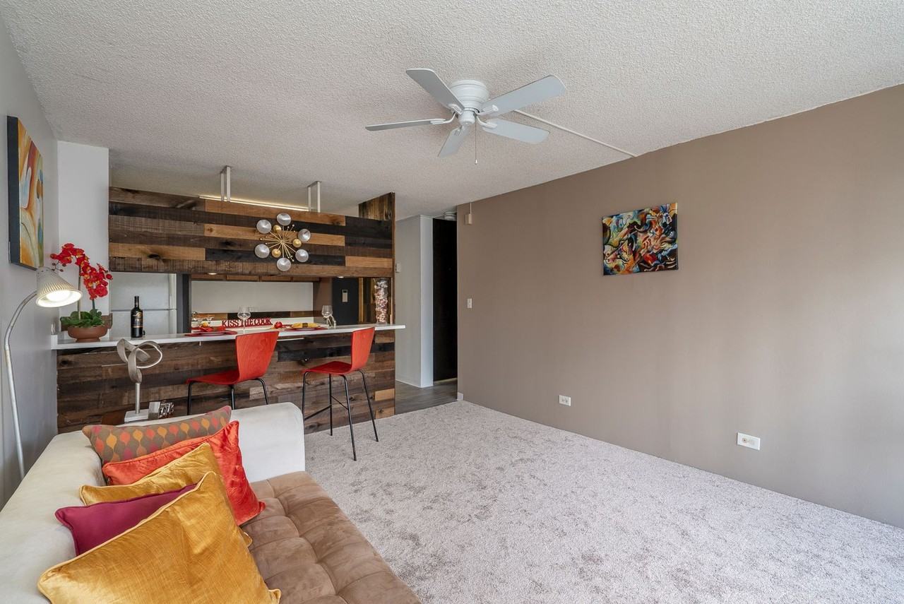 1050 Kinau St - Photo 5 of 17