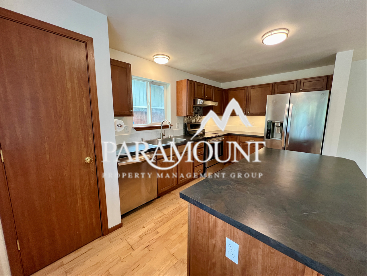 2261 Se Abernathy Ct - Photo 4 of 13