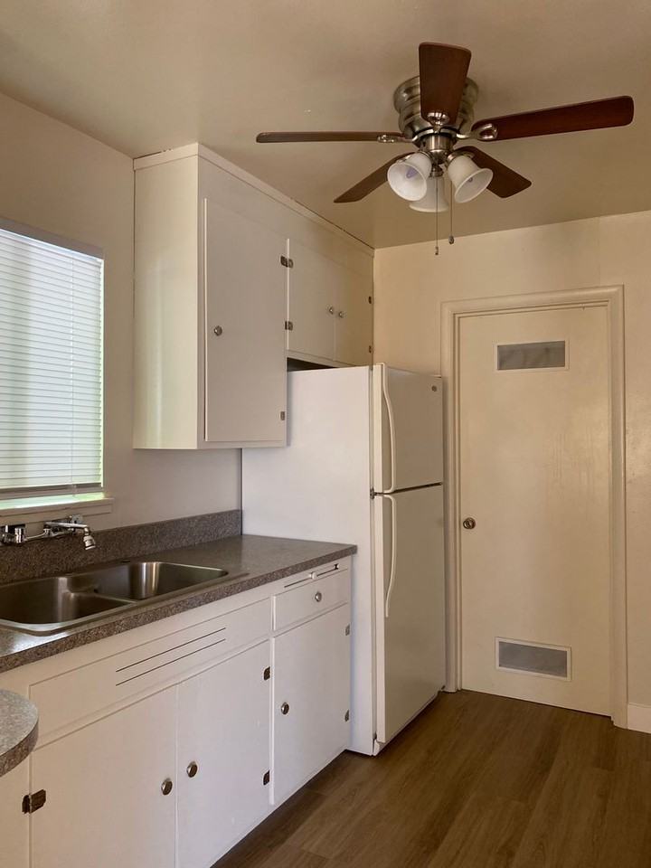 1059 E Monte Vista Ave - Photo 3 of 14