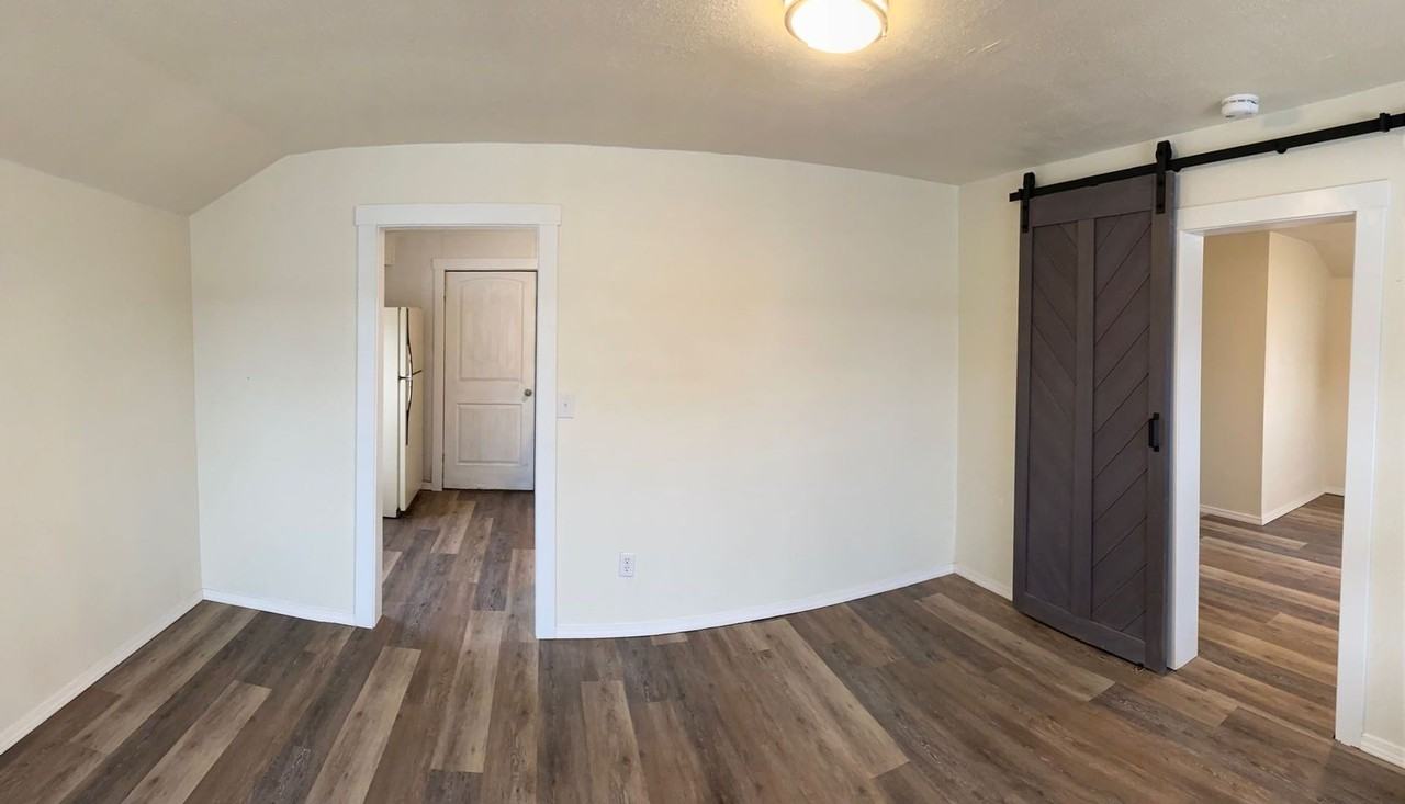 1018 E Denver St - Photo 5 of 16