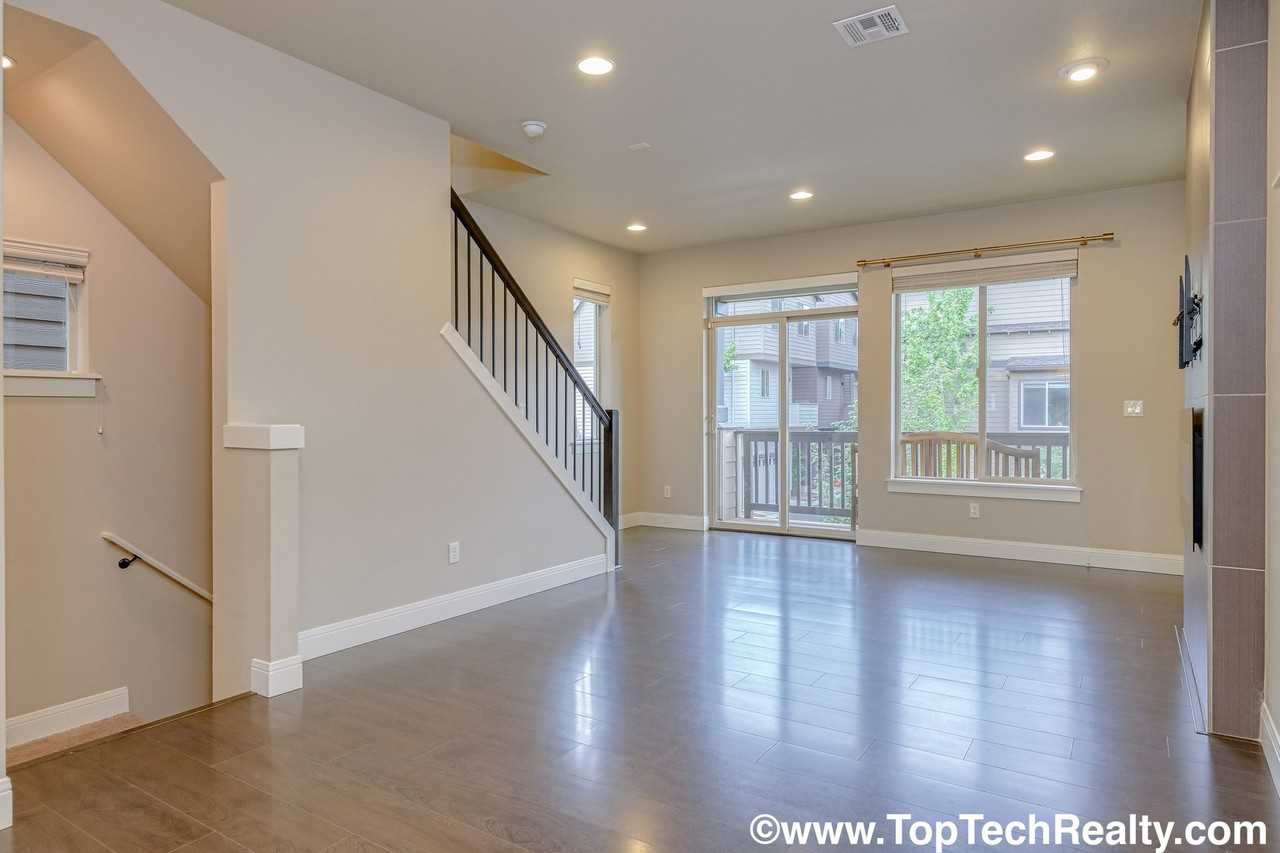 14169 Southwest Compass Drive - Photo 6 of 32