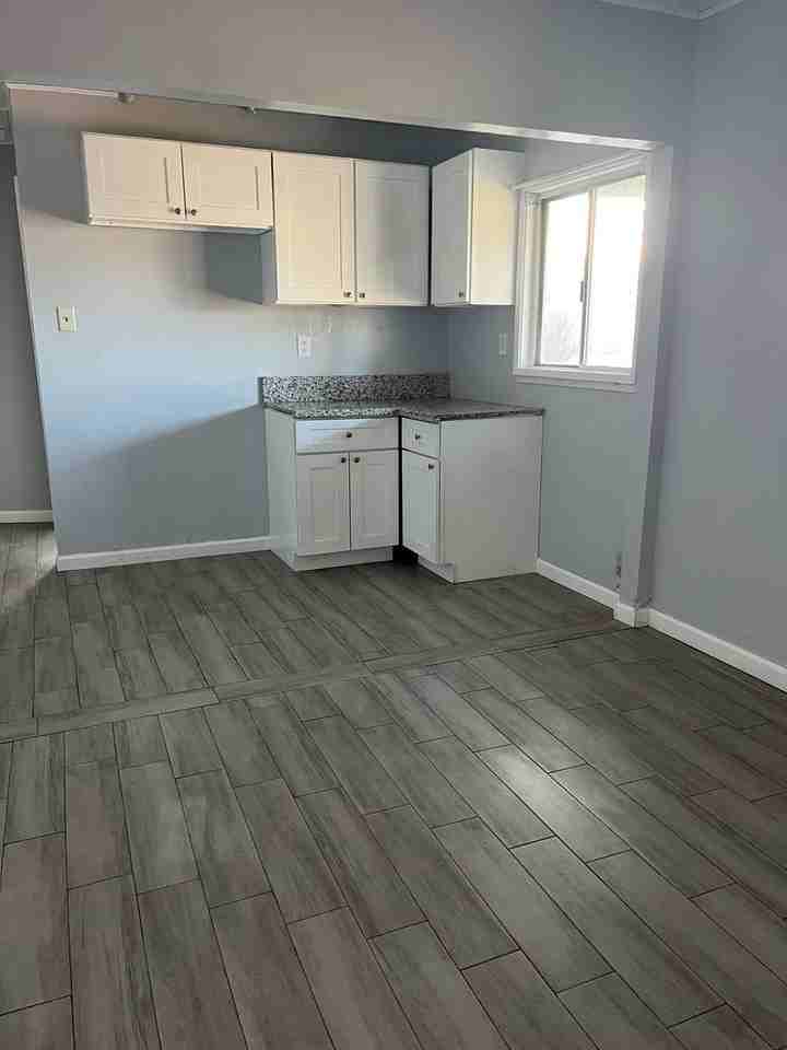 2742 Reservoir Dr - Photo 3 of 9