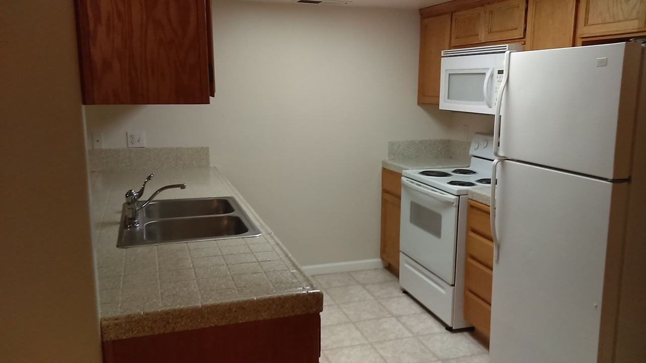 SILVER SPRINGS II - Photo 2 of 11