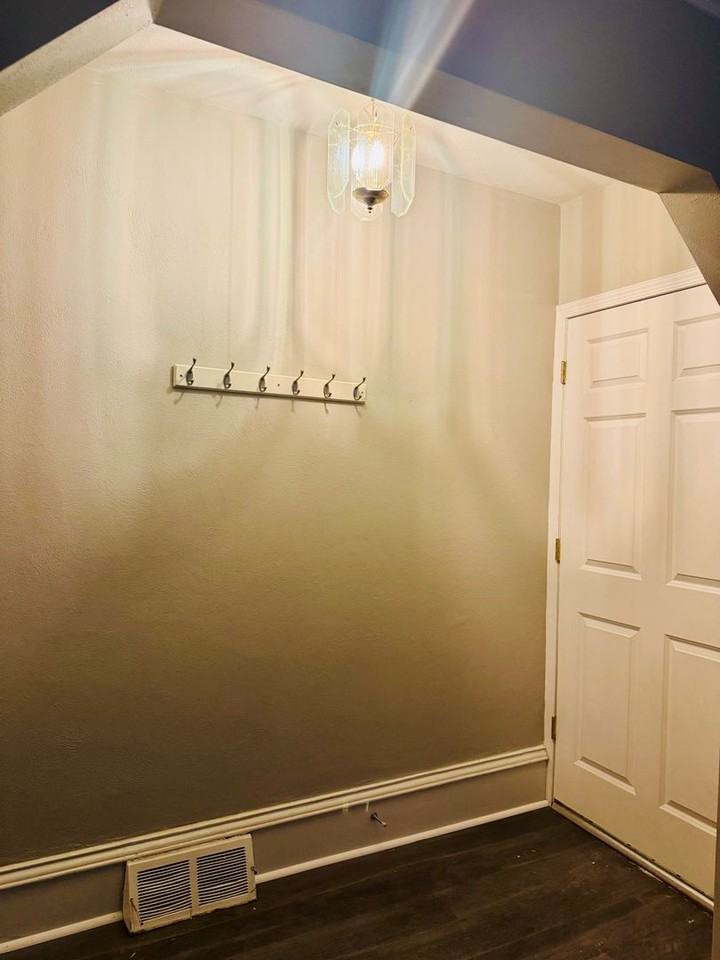 253 W 17th St - Photo 7 of 16