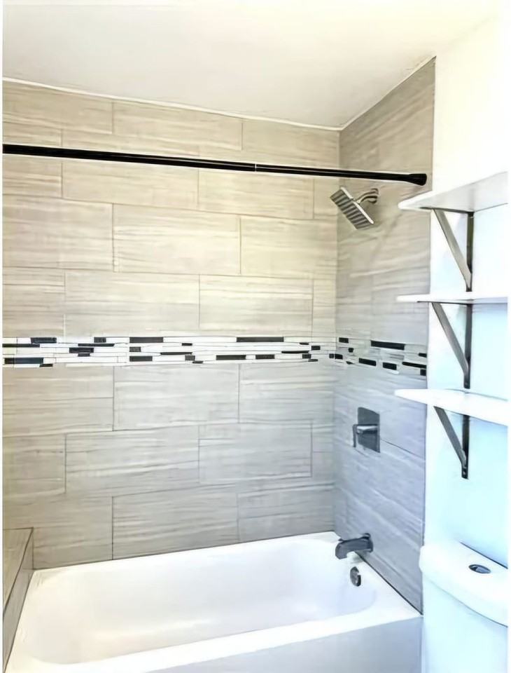 613 S Prairie Ave #2 - Photo 2 of 6