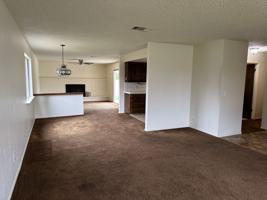 featured image of 1586 Hawthorne Dr