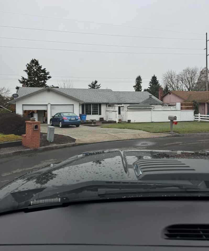 1920 Nw 98th St - Photo 2 of 7