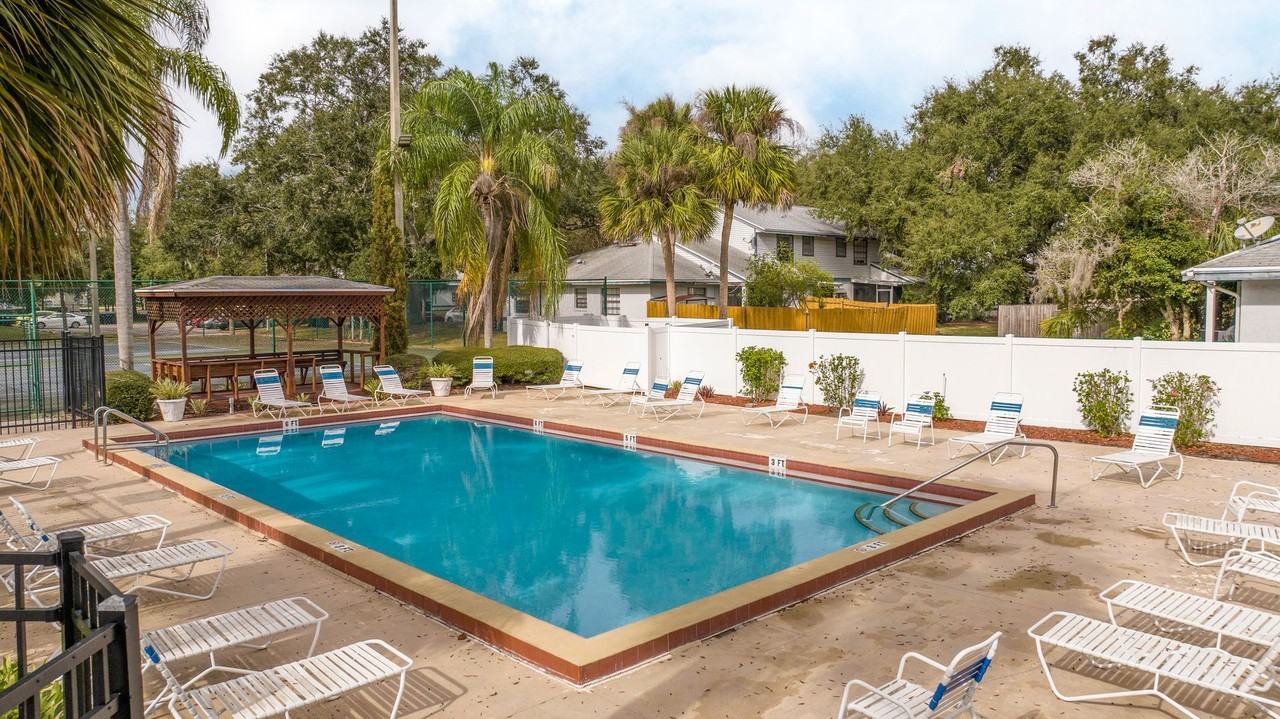 12182 Graduate Dr - Photo 3 of 14