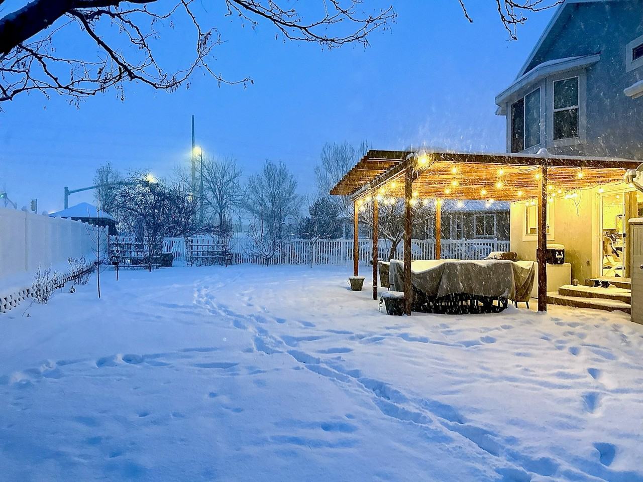 39 East Hunters Haven Street - Photo 3 of 10