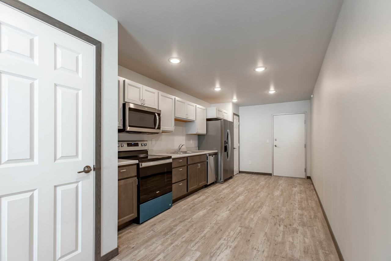 1150 Valley Dr #2 - Photo 6 of 11