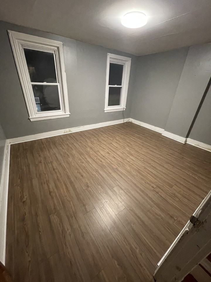639 Corson St #2 - Photo 7 of 7