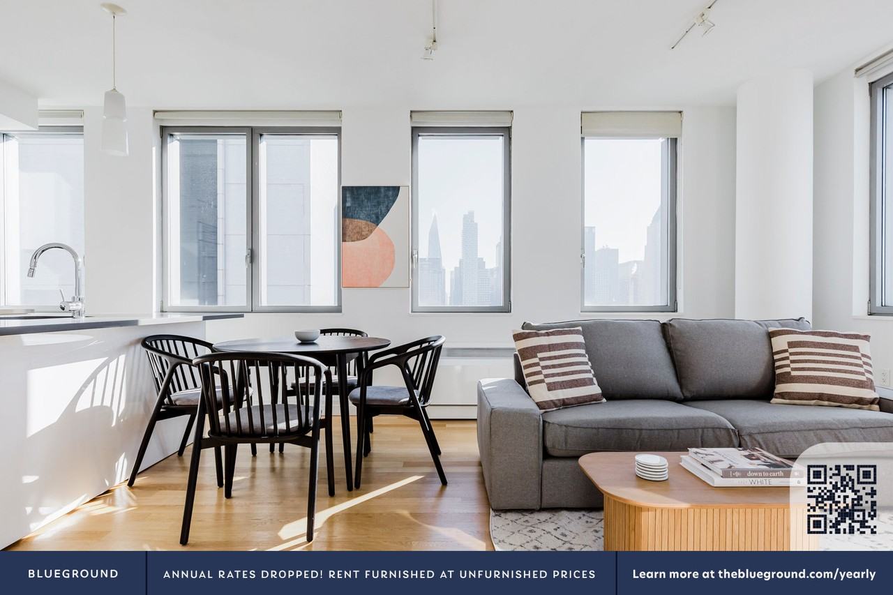 550 West 54th Street - Photo 4 of 38