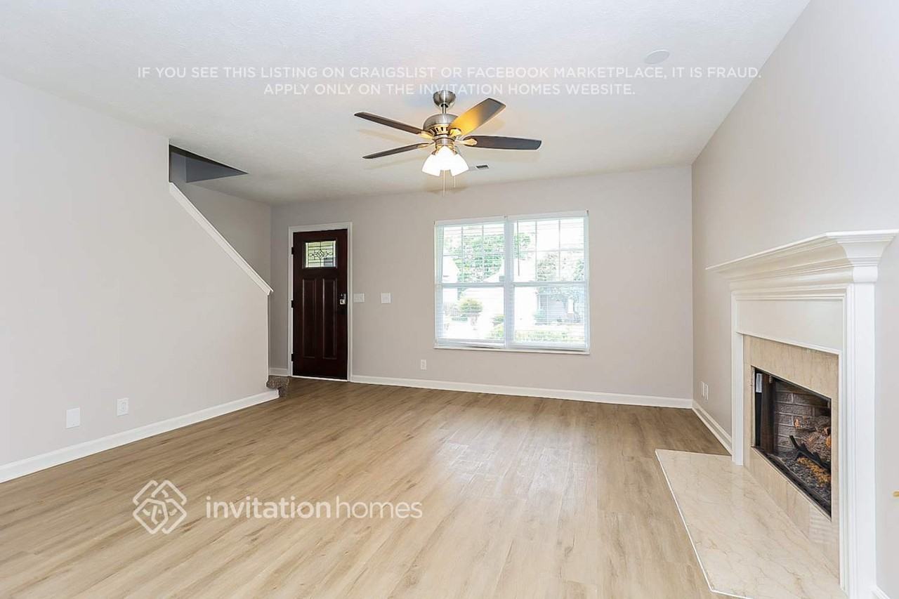 1898 Brookmeadow Ln - Photo 4 of 18