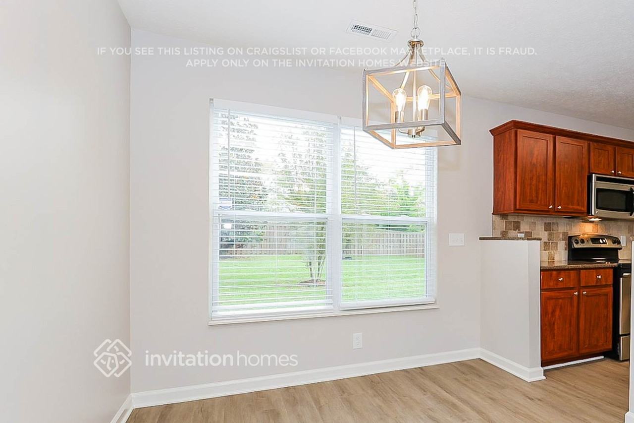 1898 Brookmeadow Ln - Photo 7 of 18