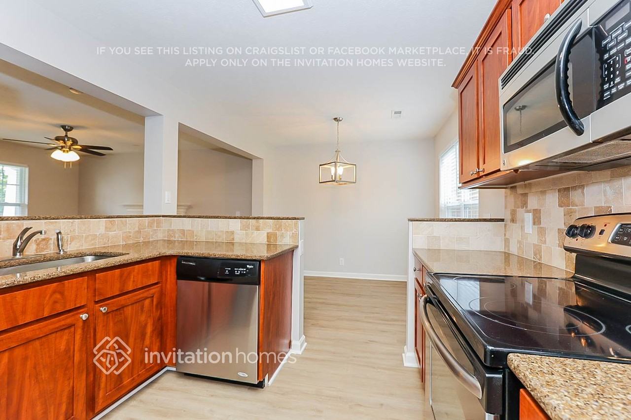 1898 Brookmeadow Ln - Photo 6 of 18