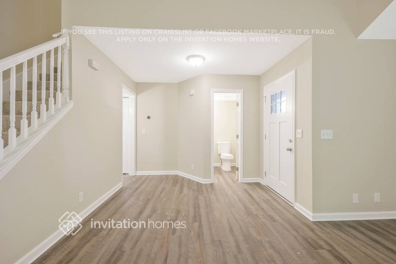 844 Rocky Mountain Pkwy - Photo 6 of 30