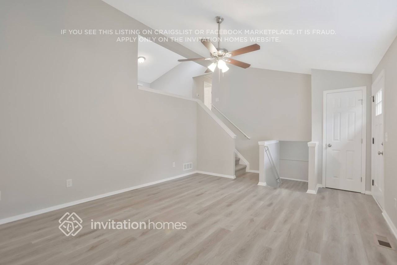 1217 Muirfield Dr - Photo 4 of 21