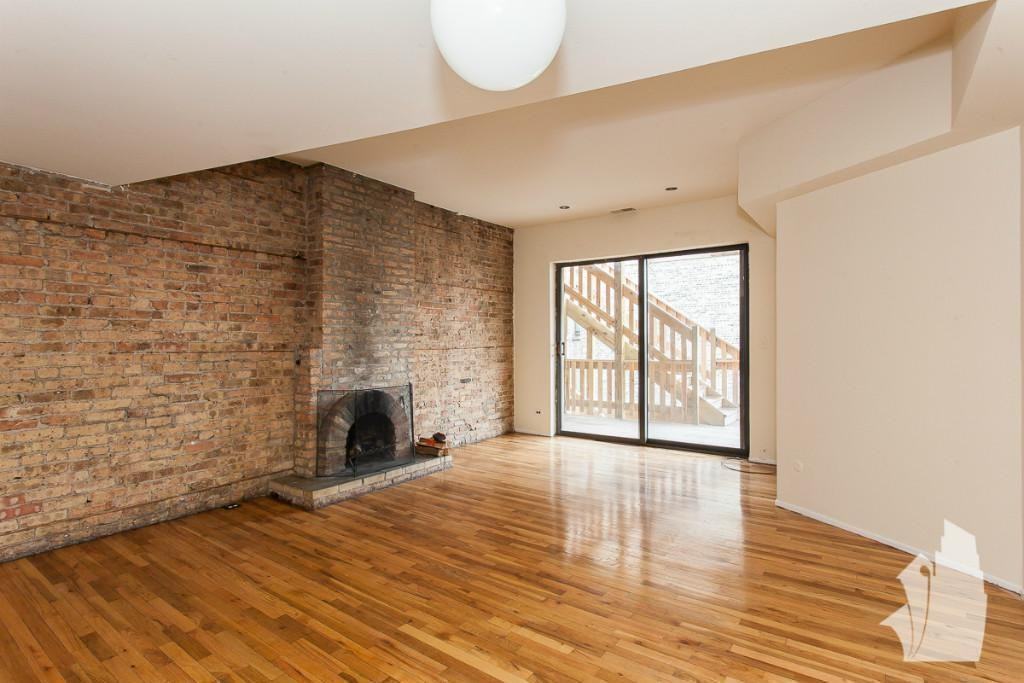 2900 N Broadway St - Photo 2 of 10