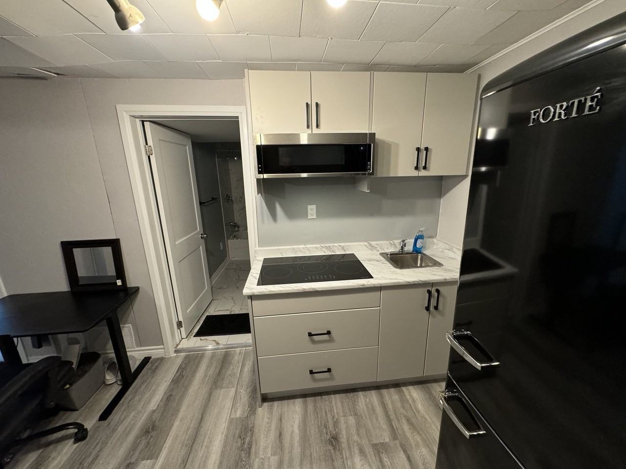 242 Taylor St - Photo 2 of 15