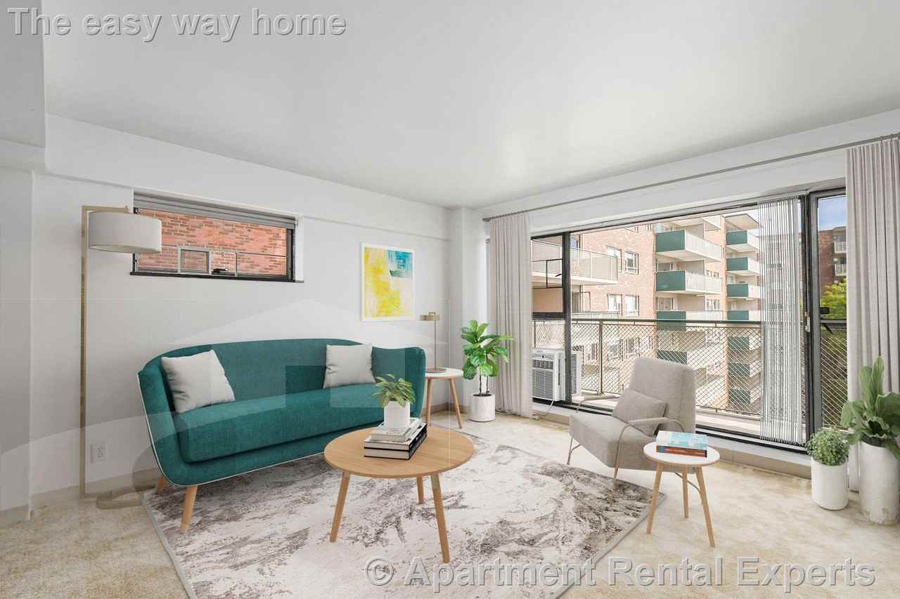 100 Memorial Drive #11-18A - Photo 4 of 11