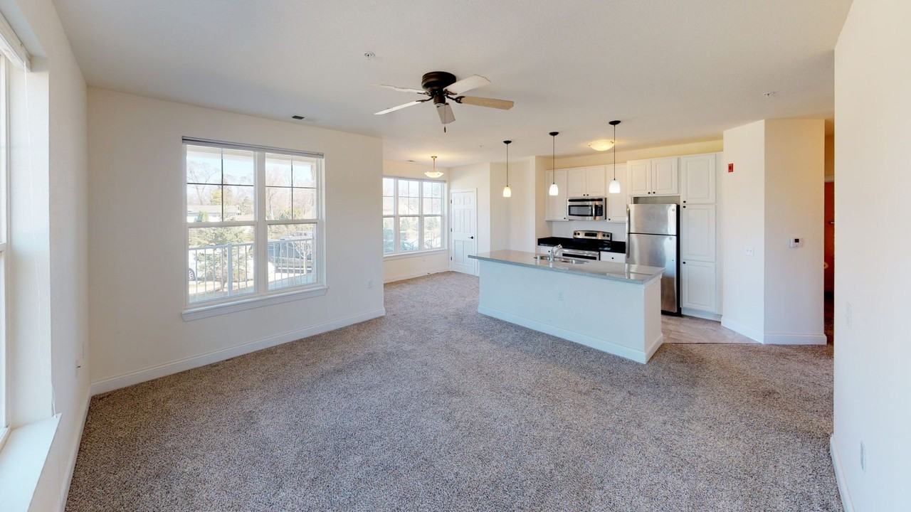 Delafield Woods Apartments - Photo 4 of 50