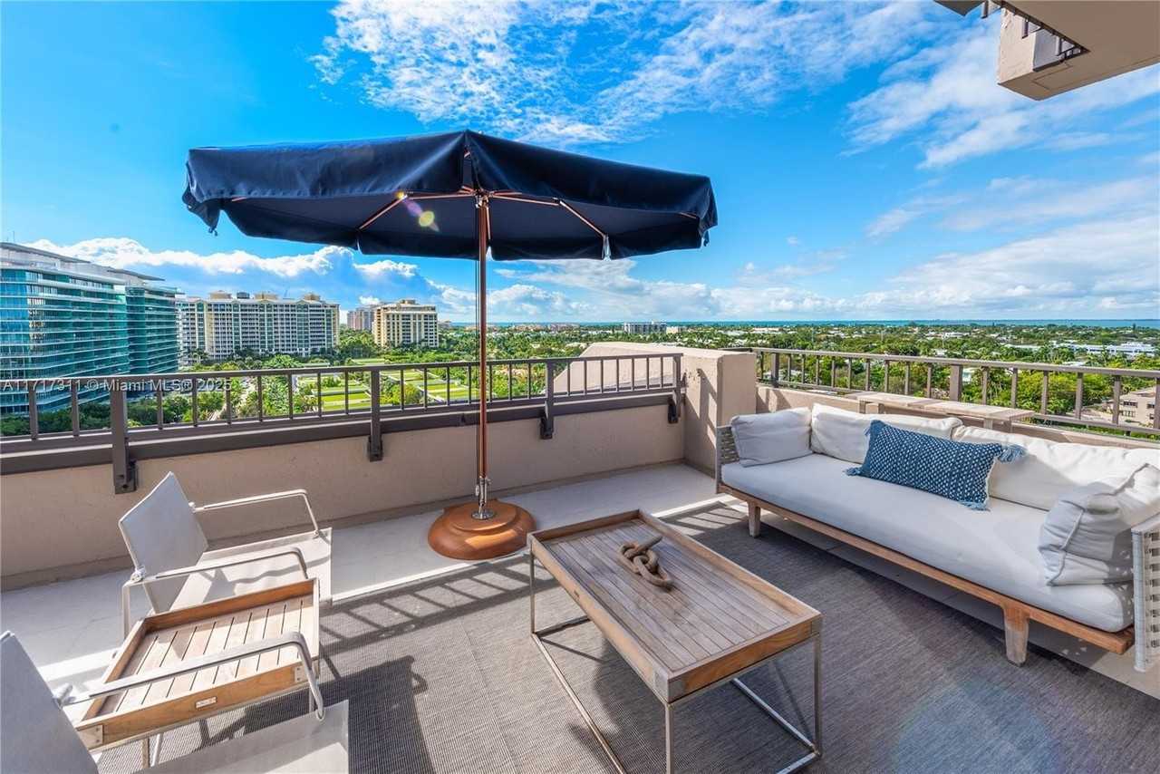 201 Crandon Boulevard #1002 - Photo 2 of 50