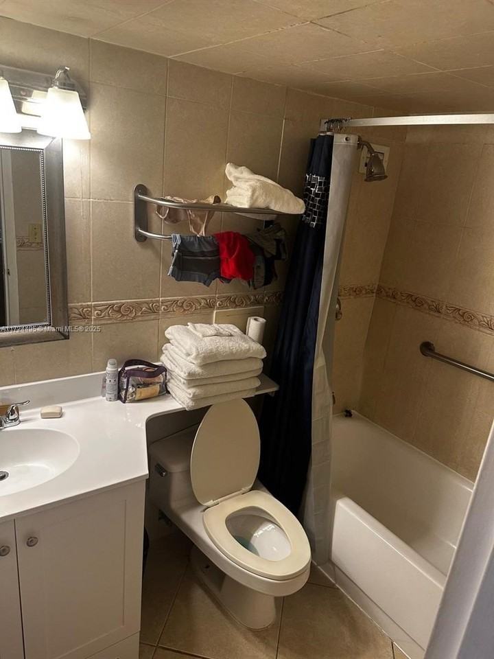 19201 Collins Ave #701 - Photo 3 of 14