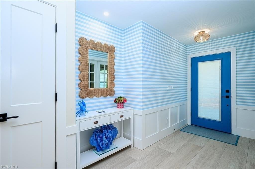 760 106th Ave N - Photo 3 of 35