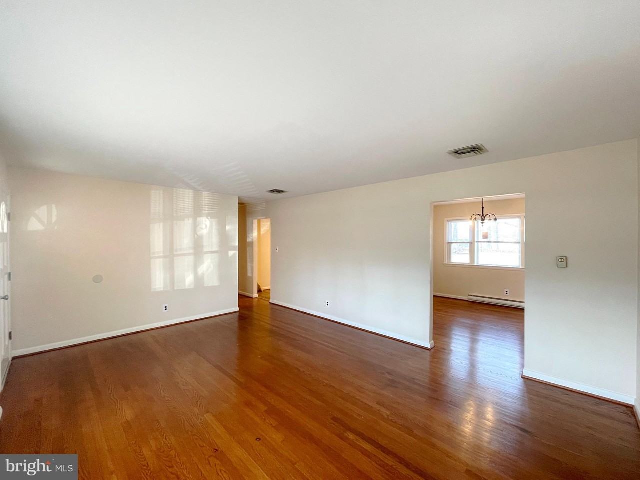 12742 Pearson Dr - Photo 3 of 20