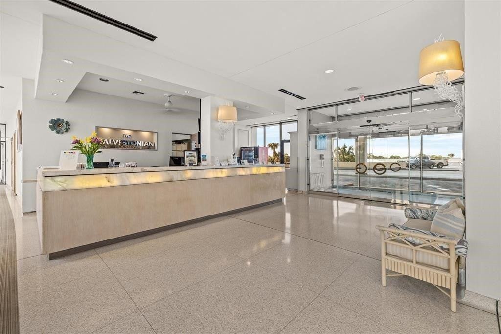 1401 E Beach Dr - Photo 3 of 23