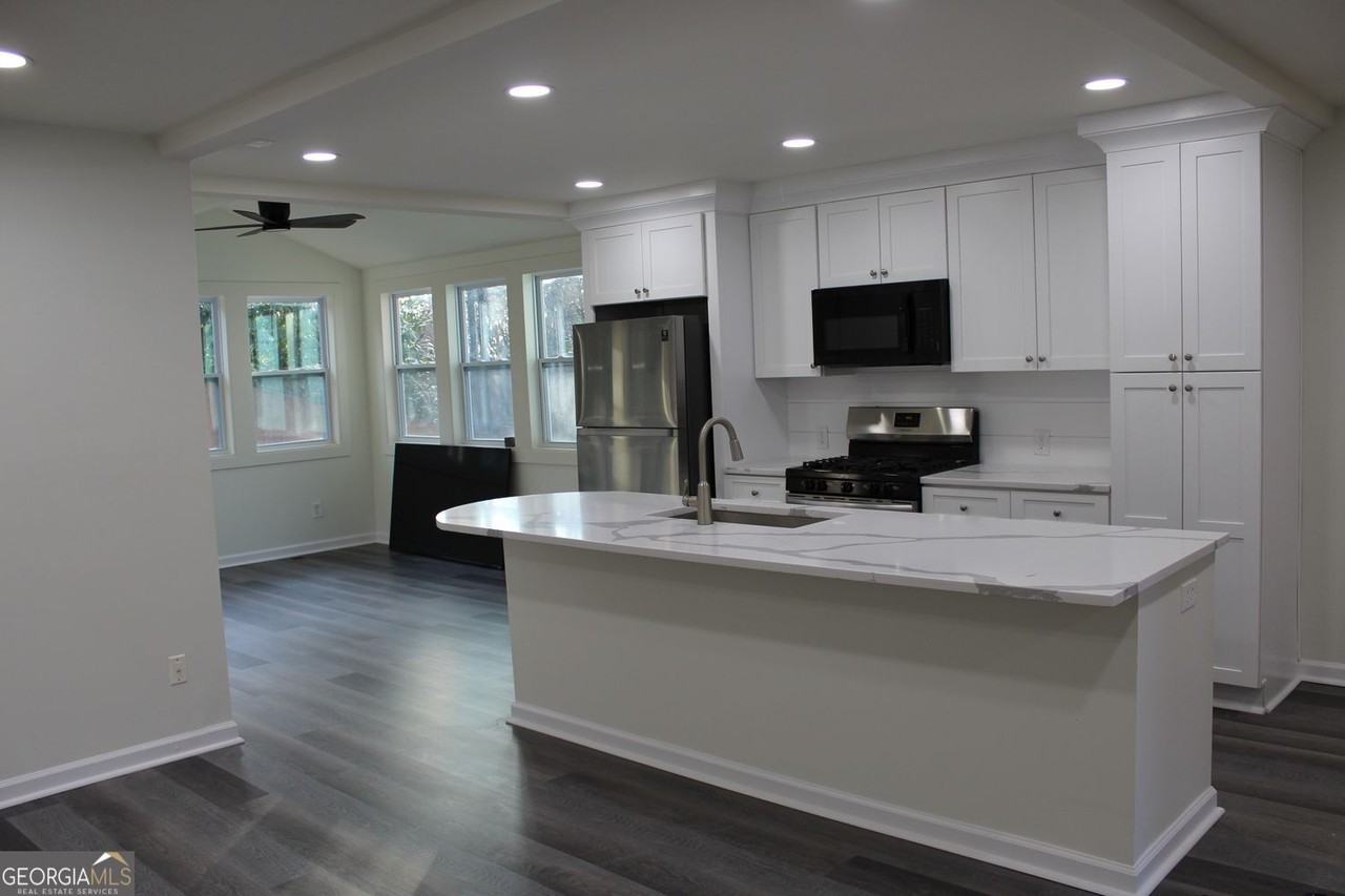 4034 Serin Ct Ne - Photo 2 of 27