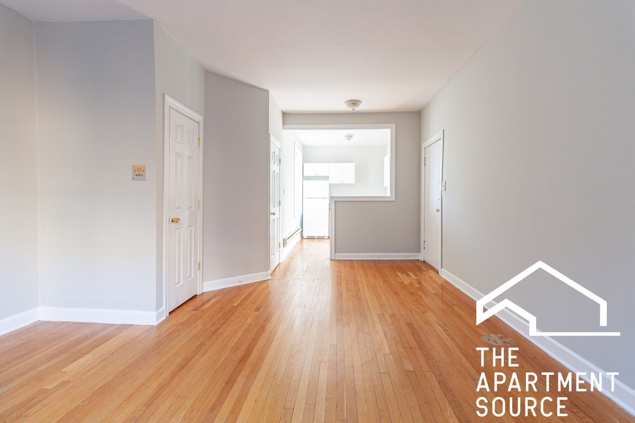 W Barry Ave #A1 - Photo 3 of 6