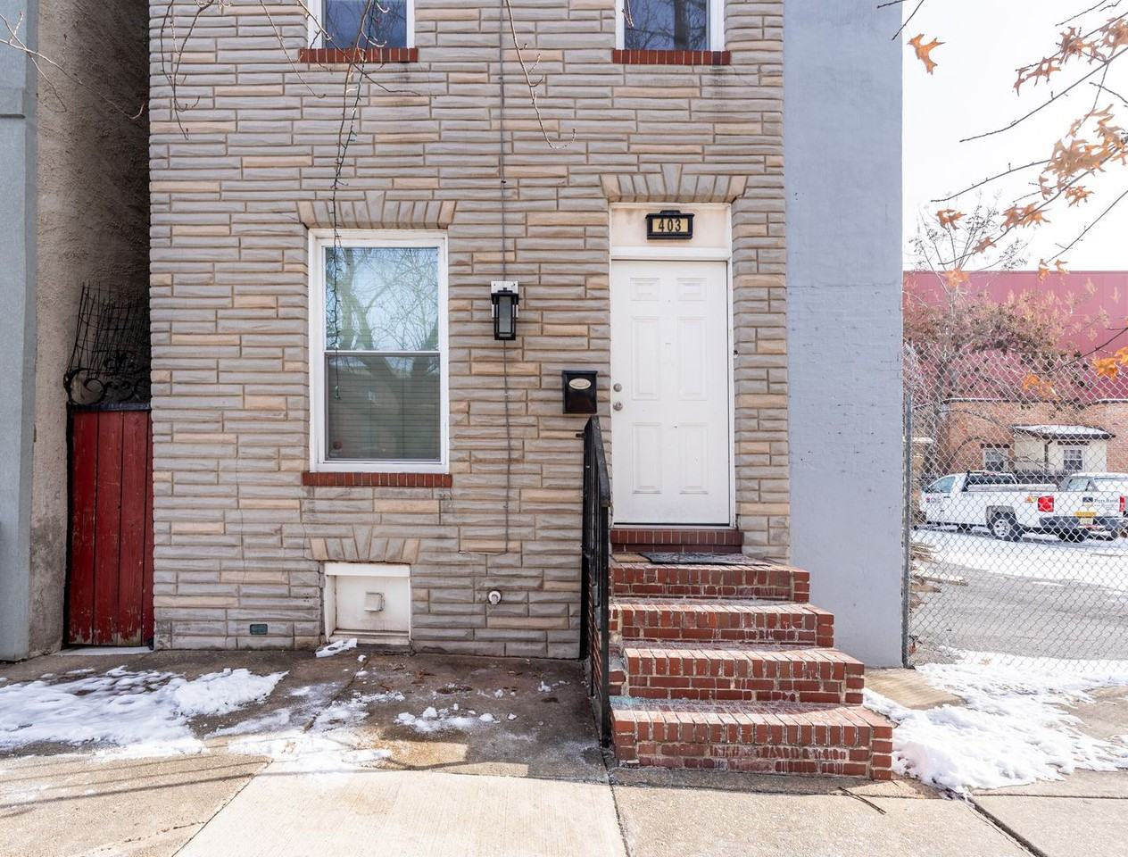 403 S Eden St - Photo 2 of 32