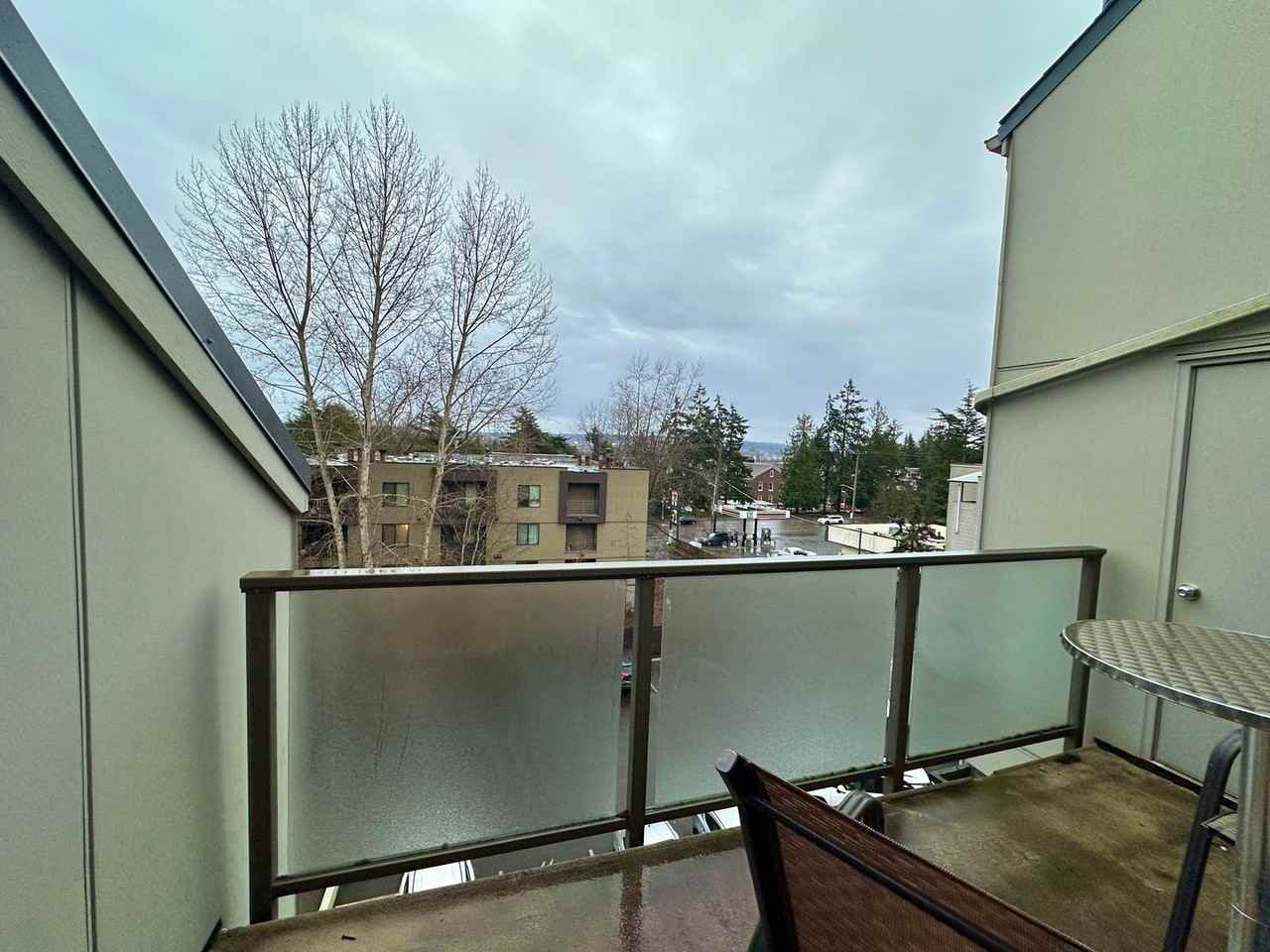 7307 Sand Point Way Ne - Photo 5 of 16