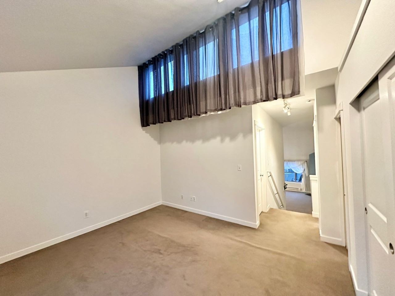 7307 Sand Point Way Ne - Photo 7 of 16