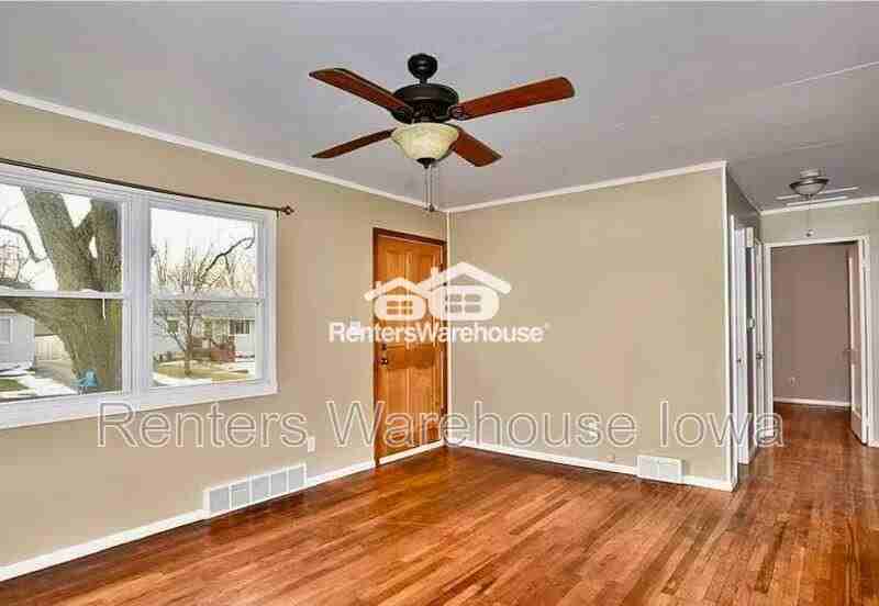 2123 60th St - Photo 3 of 22