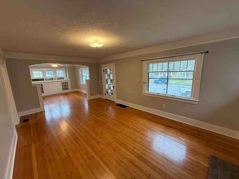 1080 Winter St Ne - Photo 3 of 34