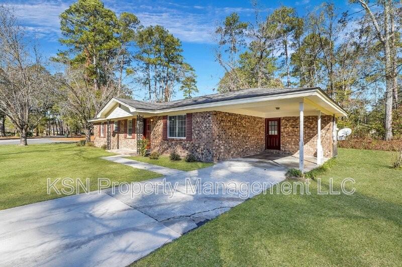 106 Holly Ave - Photo 2 of 37