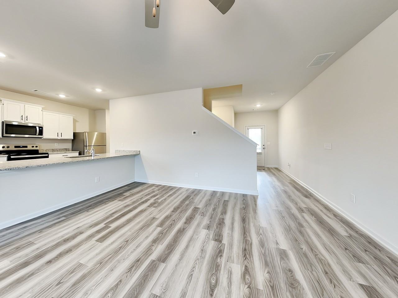 127 Avondale Blvd - Photo 2 of 16