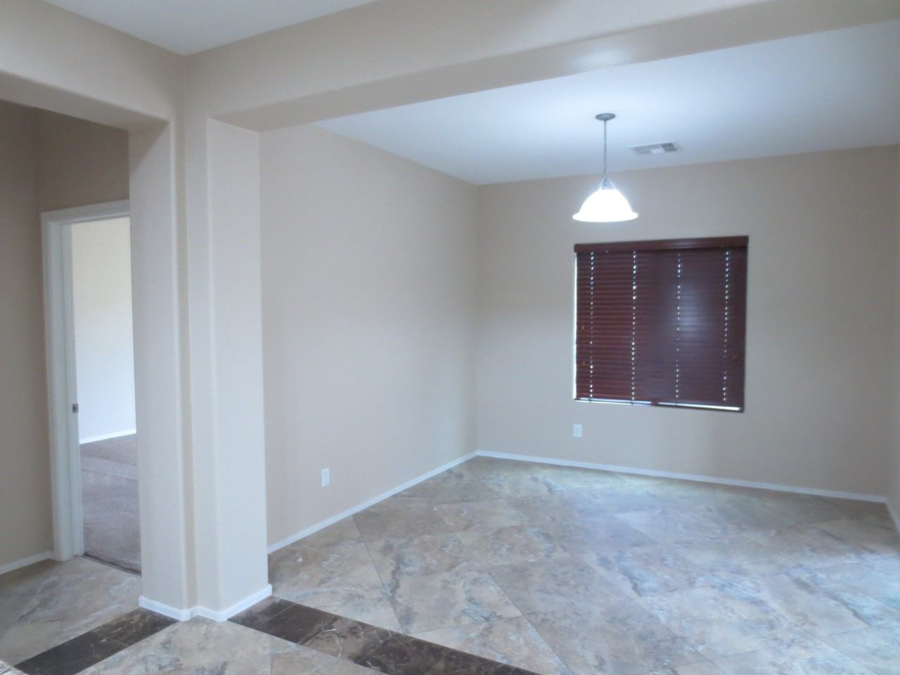 1912 W Black Hill Rd - Photo 7 of 34