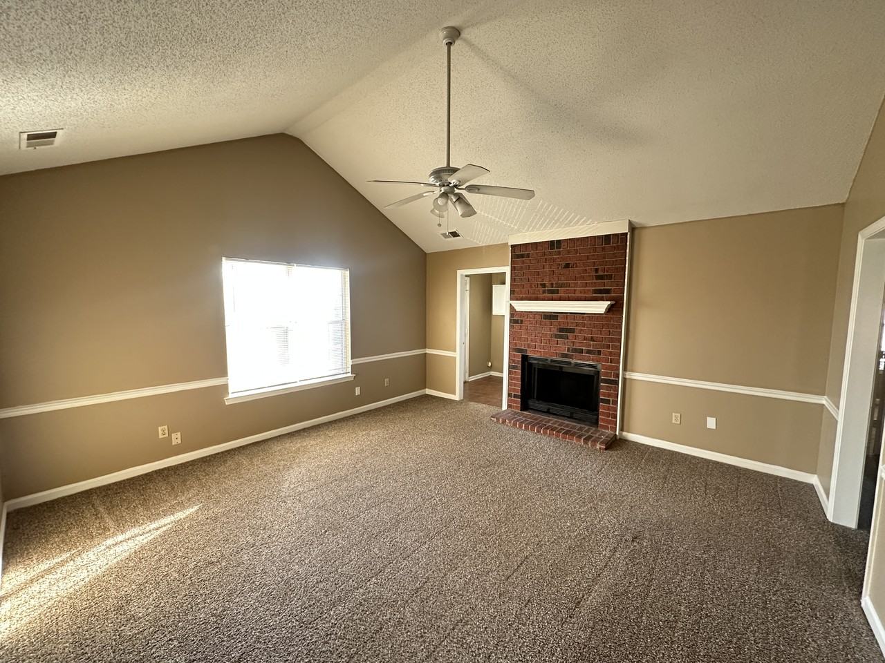 5545 Oak Branch Cir S - Photo 2 of 15