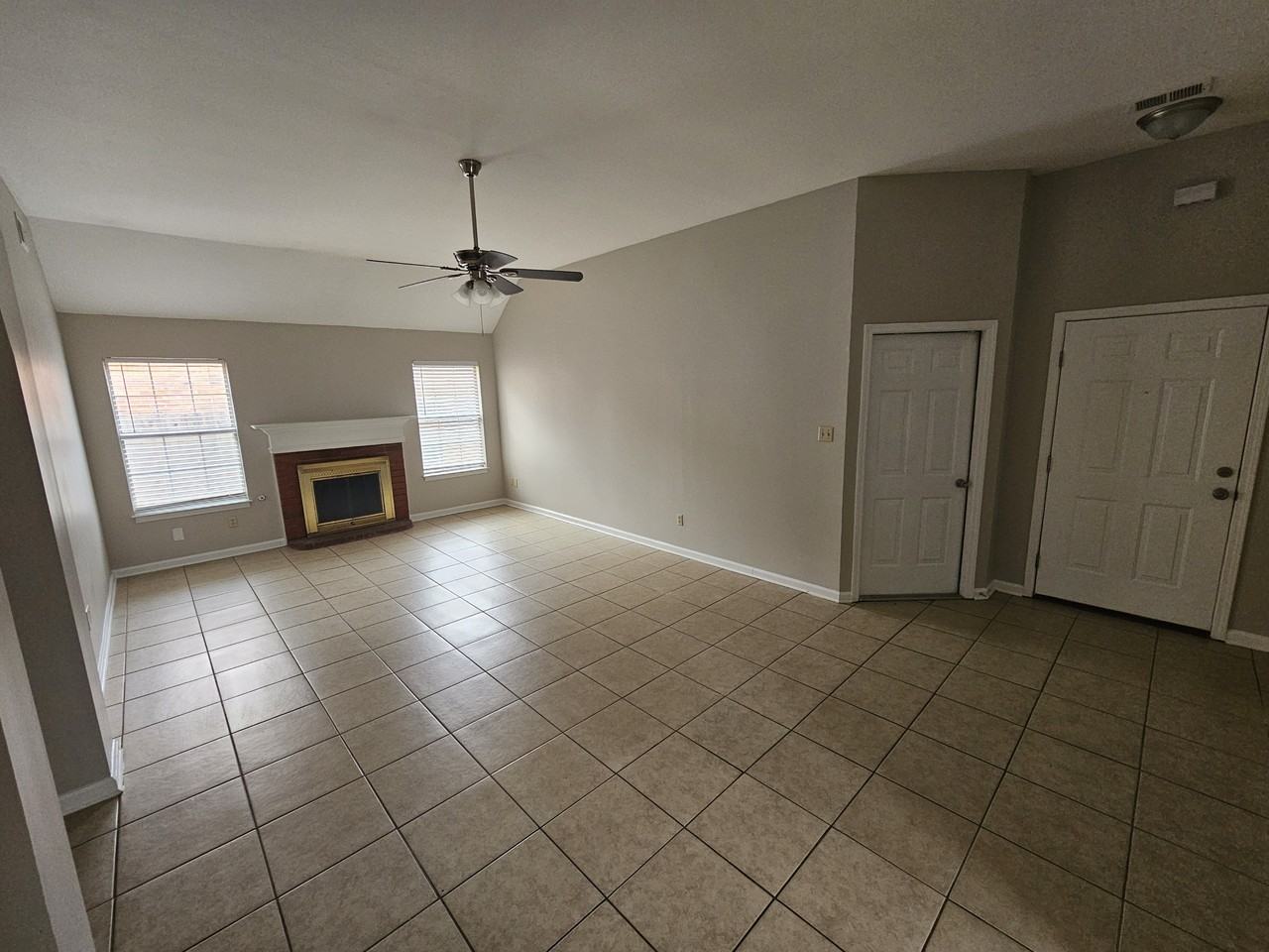 7834 Lake Cross Dr E - Photo 3 of 20