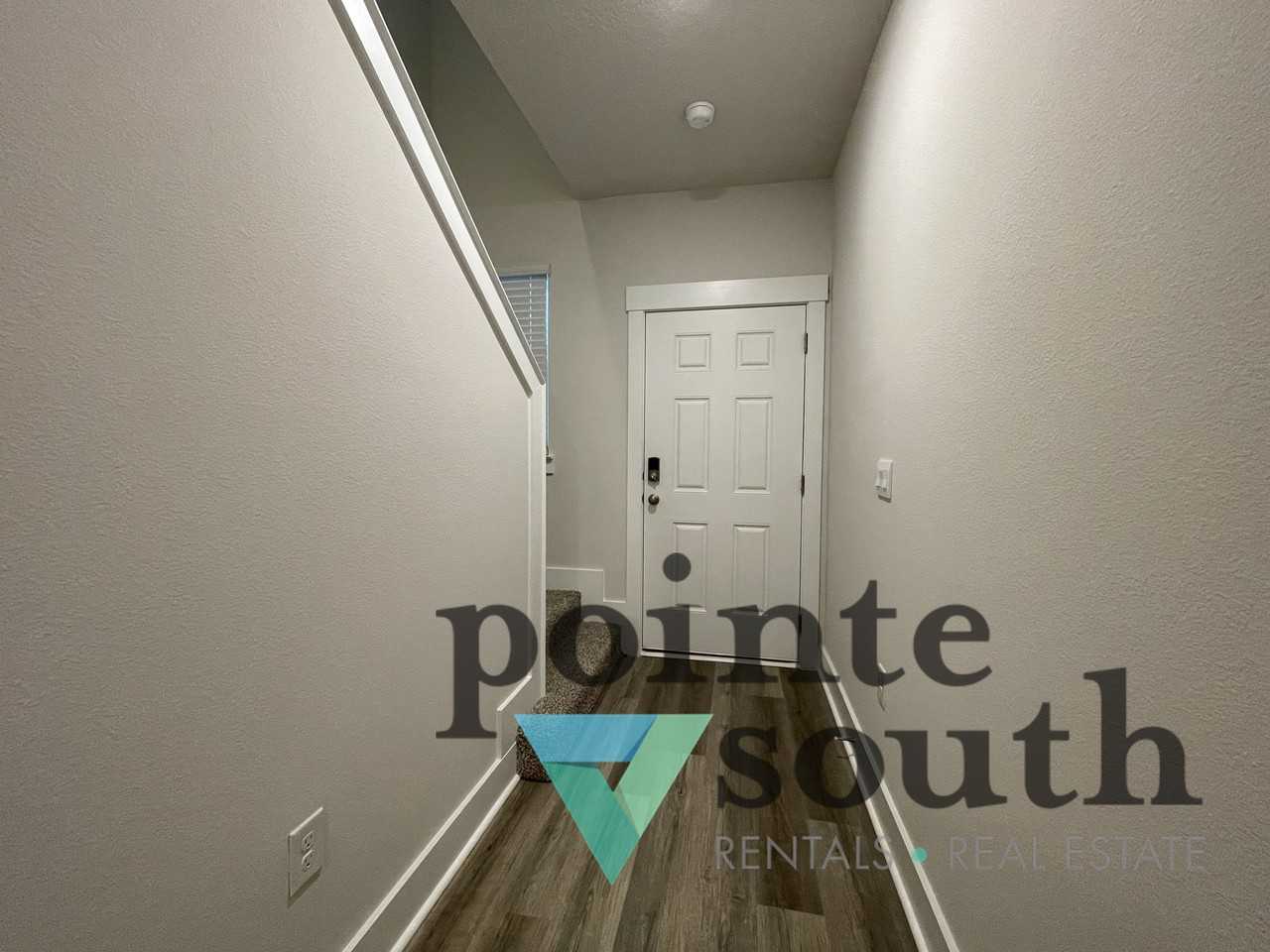 9455 Nature Creek Ln - Photo 2 of 34