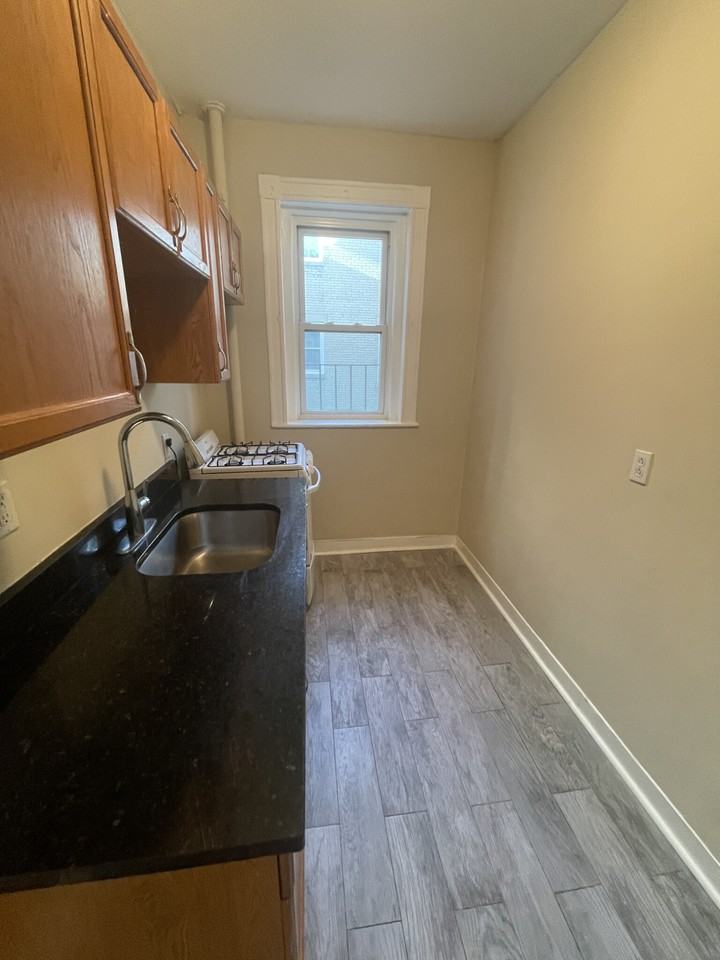 1196 Commonwealth Ave #14