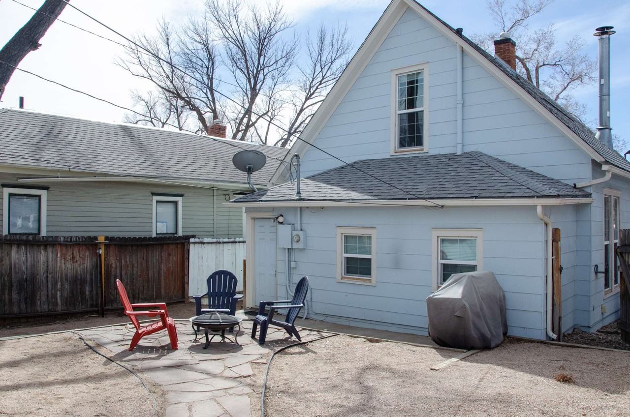 2318 W Pikes Peak Ave #NA - Photo 6 of 14